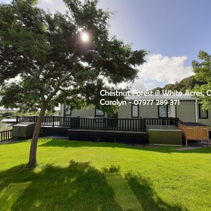 External side view of Kingfisher Lodge 