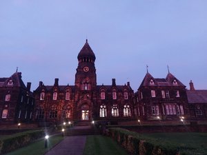 HINSLEY HALL - Updated 2024 Prices, Reviews, and Photos (Leeds)