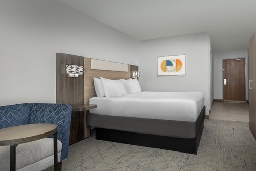 HOLIDAY INN EXPRESS & SUITES SUPERIOR - DULUTH AREA, AN IHG HOTEL $122 ...