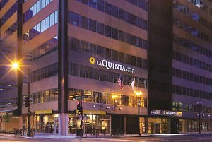 La Quinta Inn & Suites by Wyndham Chicago Downtown in Chicago