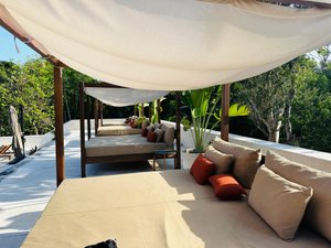 Piscina y playa