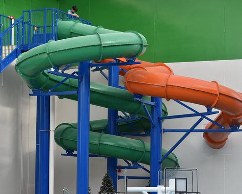 Water Slides for Kids with Spelling - Indoor Family Water Park Fun 