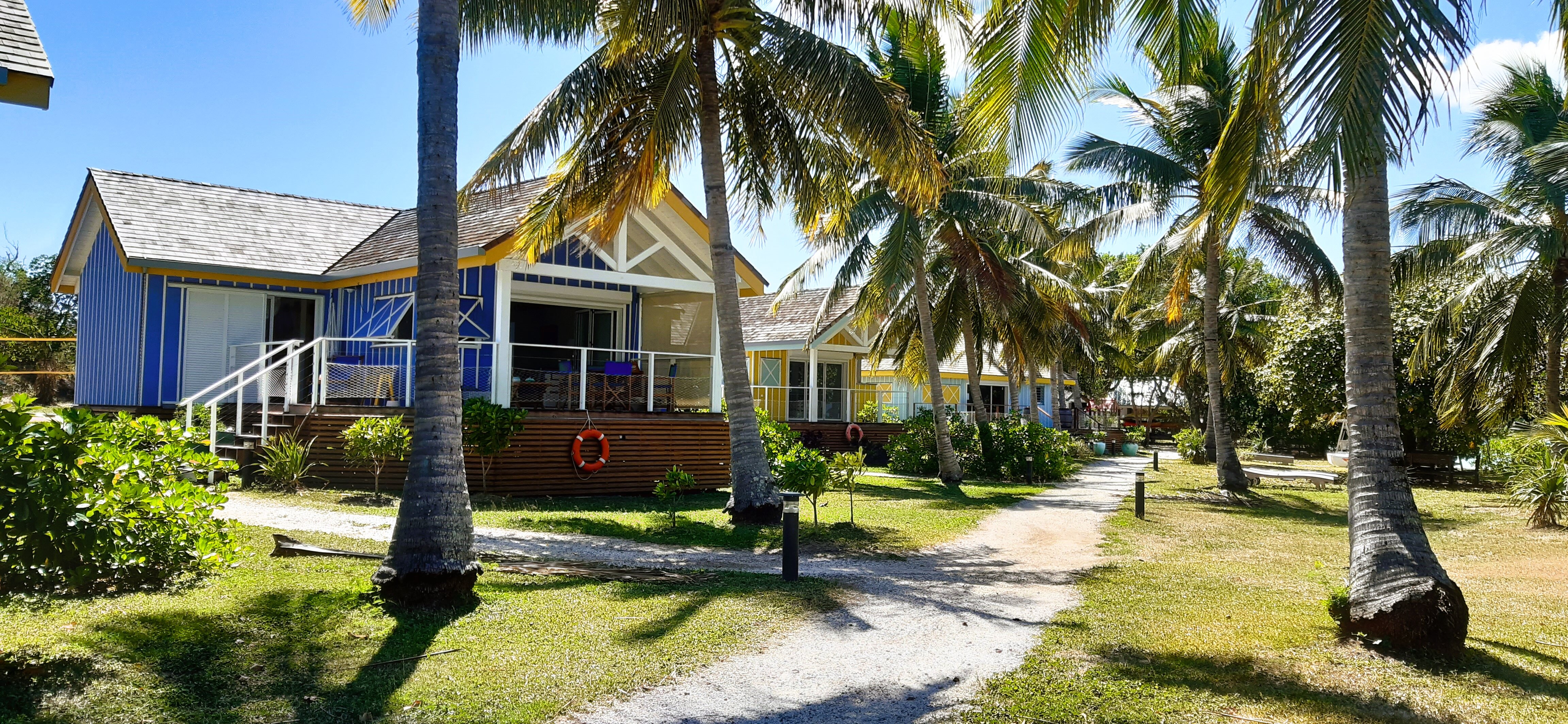 BEACH HOUSE LODGE - Prices & Villa Reviews (New Caledonia/Poum)