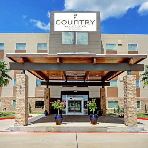 Country Inn & Suites by Radisson, Candolim Goa 𝗕𝗢𝗢𝗞 Goa Hotel 𝘄𝗶𝘁𝗵  ₹𝟬 𝗣𝗔𝗬𝗠𝗘𝗡𝗧