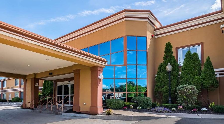 Quality Inn hotel in Latham NY