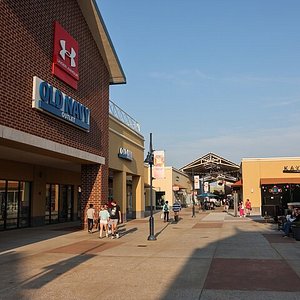 Maidenform Outlet at Philadelphia Premium Outlets® - A Shopping