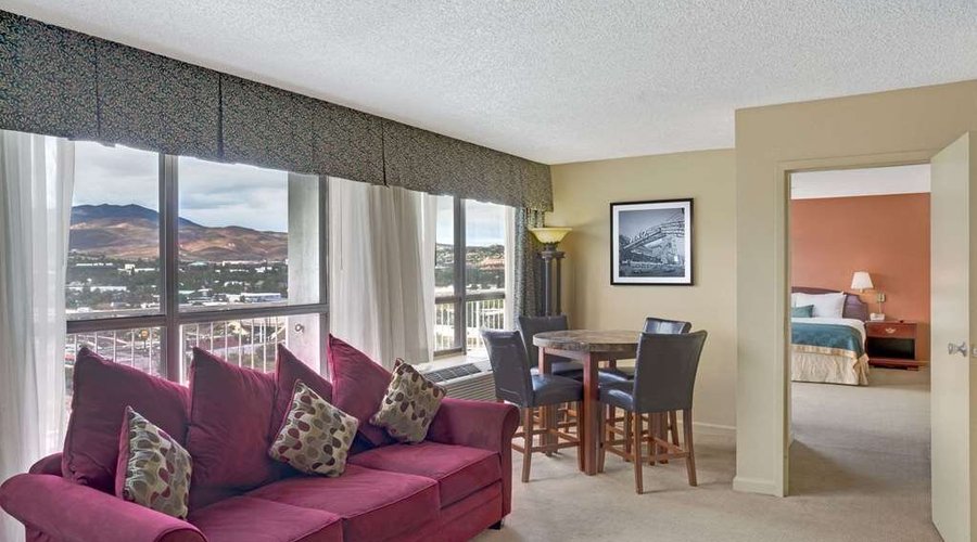 1 King Bed Suite