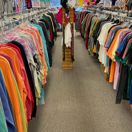 best clothing outlets