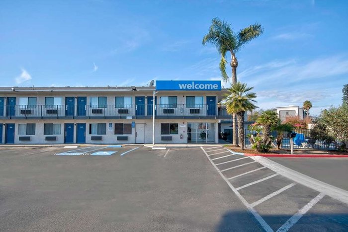 MOTEL 6 TULARE, CA - Motel Reviews, Photos, Rate Comparison - Tripadvisor