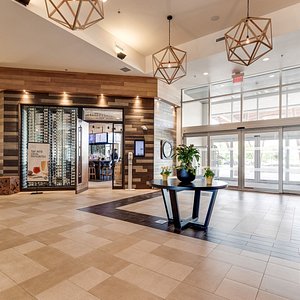 Four Points Lobby, Entrance, and Restaurant