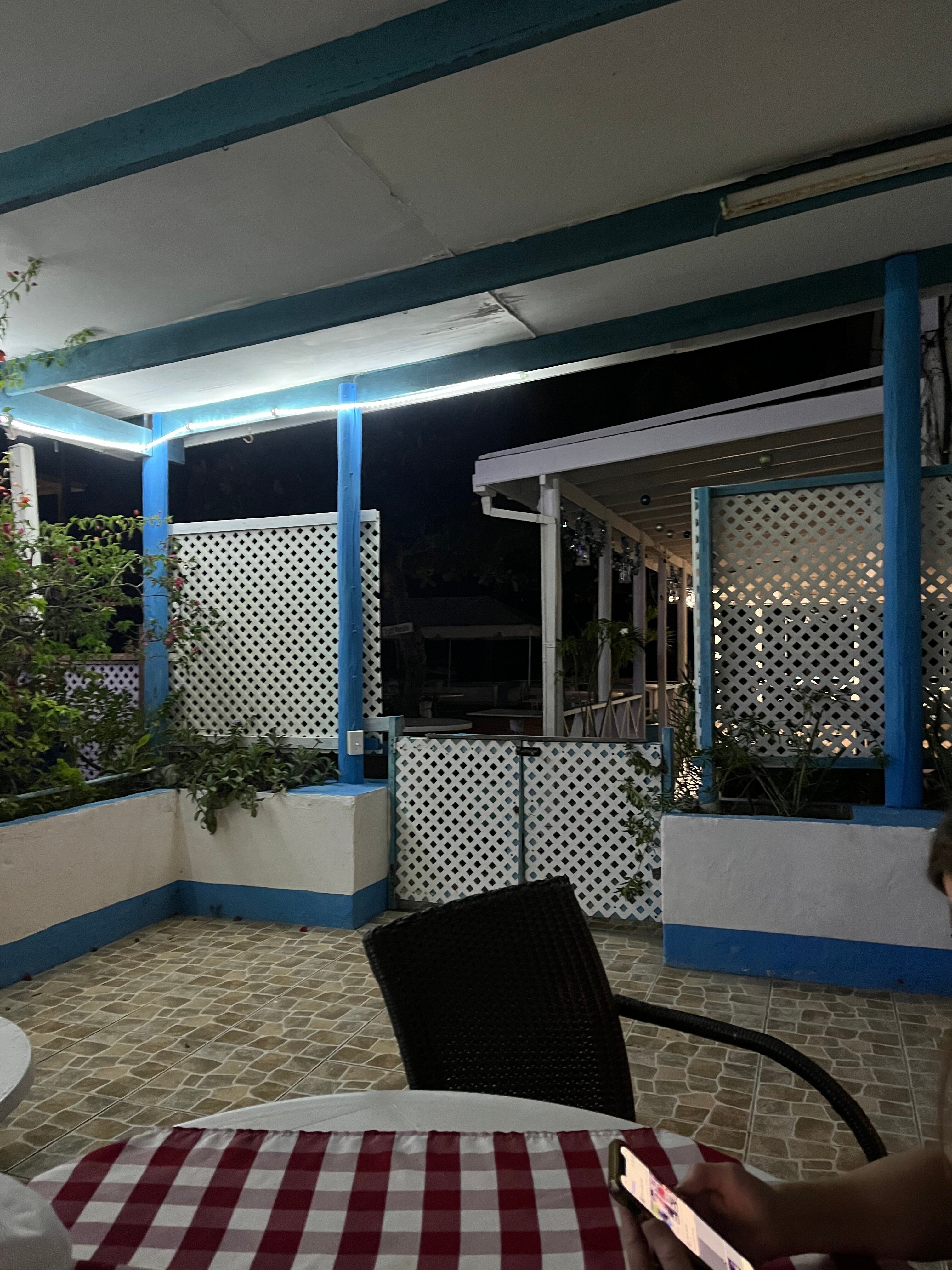 Crystal Waters Guest House & Bar - Reviews & Photos