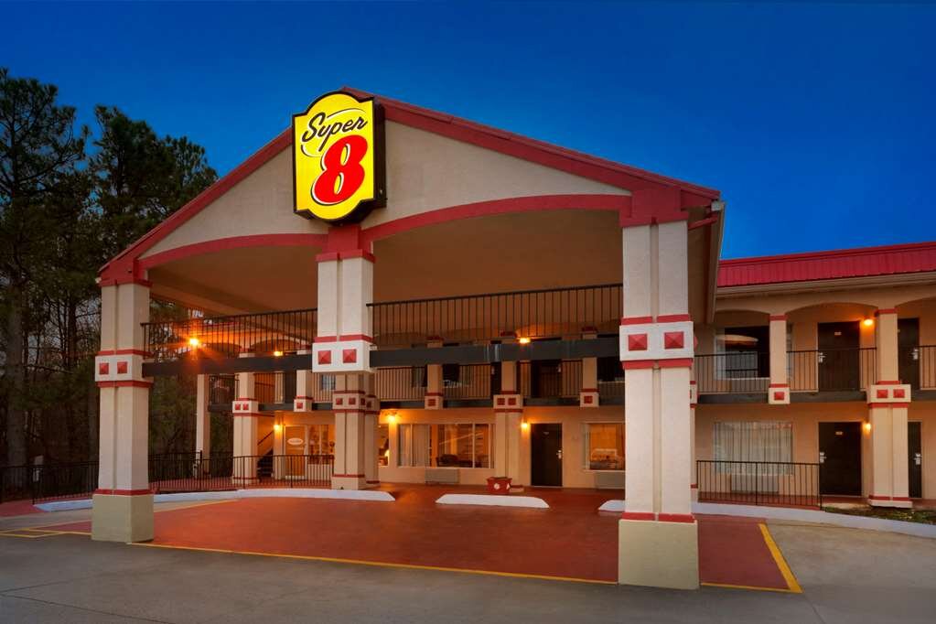 SUPER 8 BY WYNDHAM ATLANTA/HARTSFIELD JACKSON AIRPORT $70 