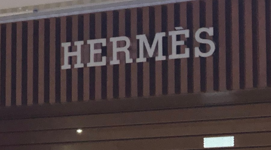 Hermés im Frankfurter Flughafen