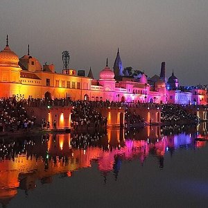 visit place near ayodhya