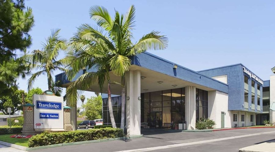 Welcome to the Travelodge Anaheim Inn and Suite