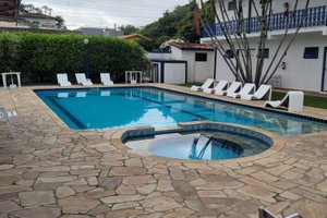Piscina e praia