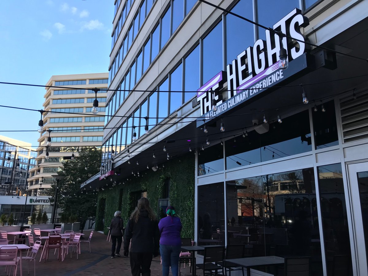 THE HEIGHTS FOOD HALL, Chevy Chase - Fotos y Restaurante Opiniones ...