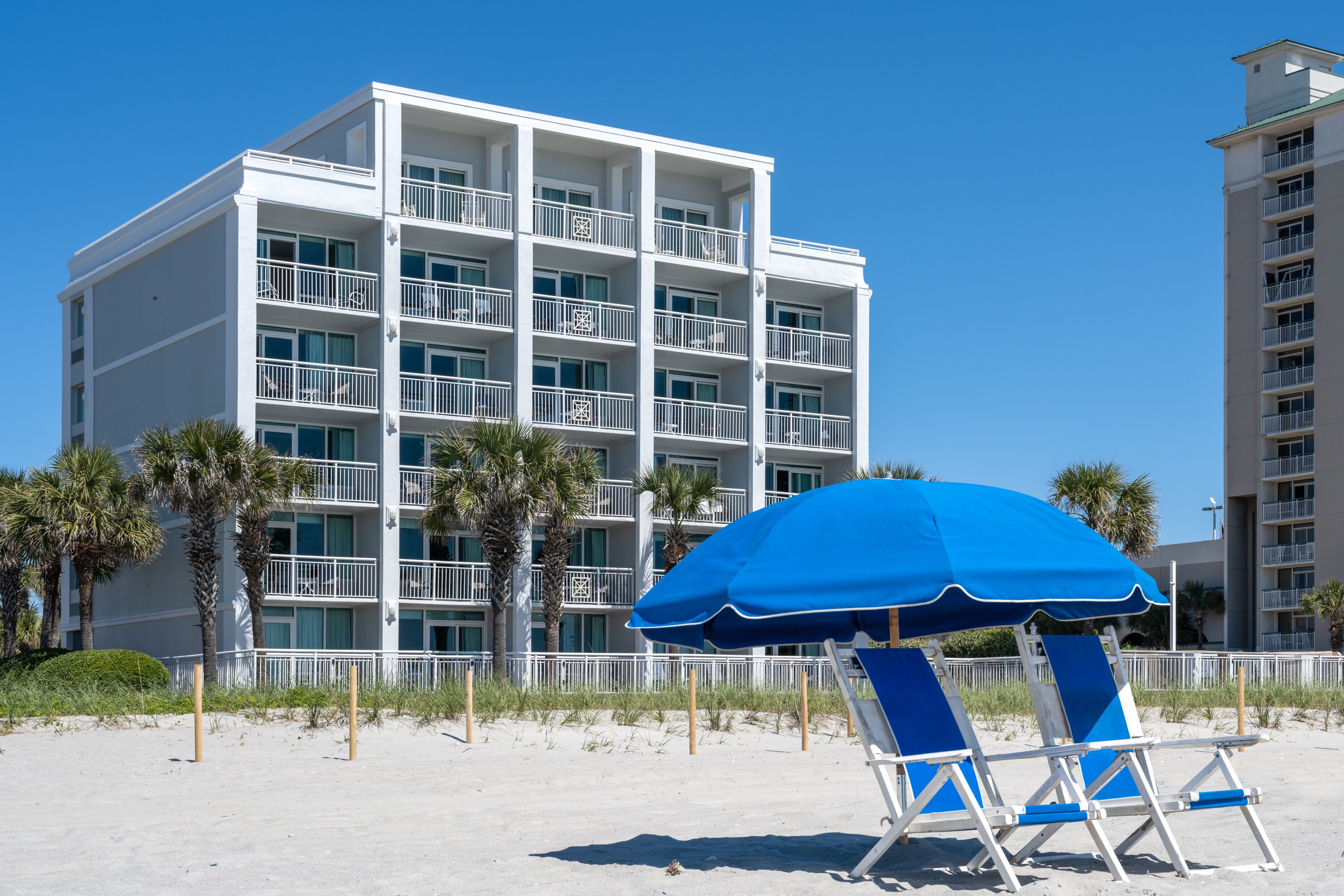 Experience Luxury and Comfort at Hotel Indigo Myrtle Beach