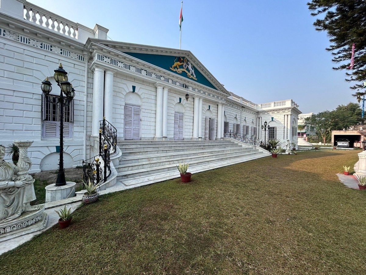 COSSIMBAZAR PALACE OF THE ROYS (RAJBARI) - Updated 2024 Prices & Hotel ...