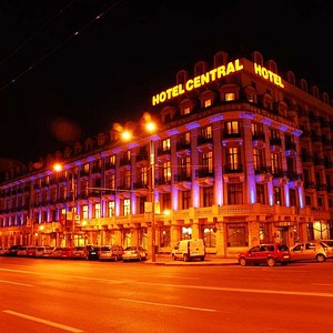 Hotel Central Exterior View