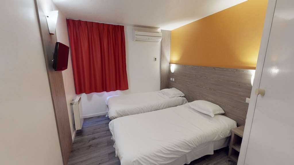 Kyriad Direct Poissy - Acheres - 호텔 리뷰