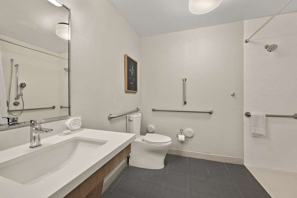 Hotel photo 38 of Sonesta Simply Suites Jersey City.