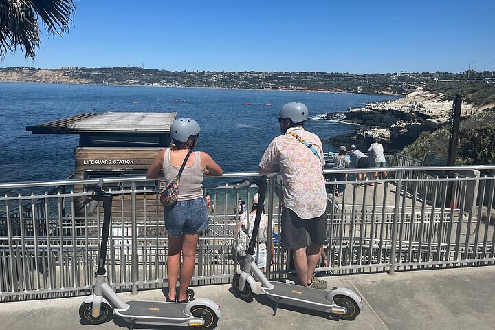 2024 La Jolla E-Scooter Tour with Photos Included