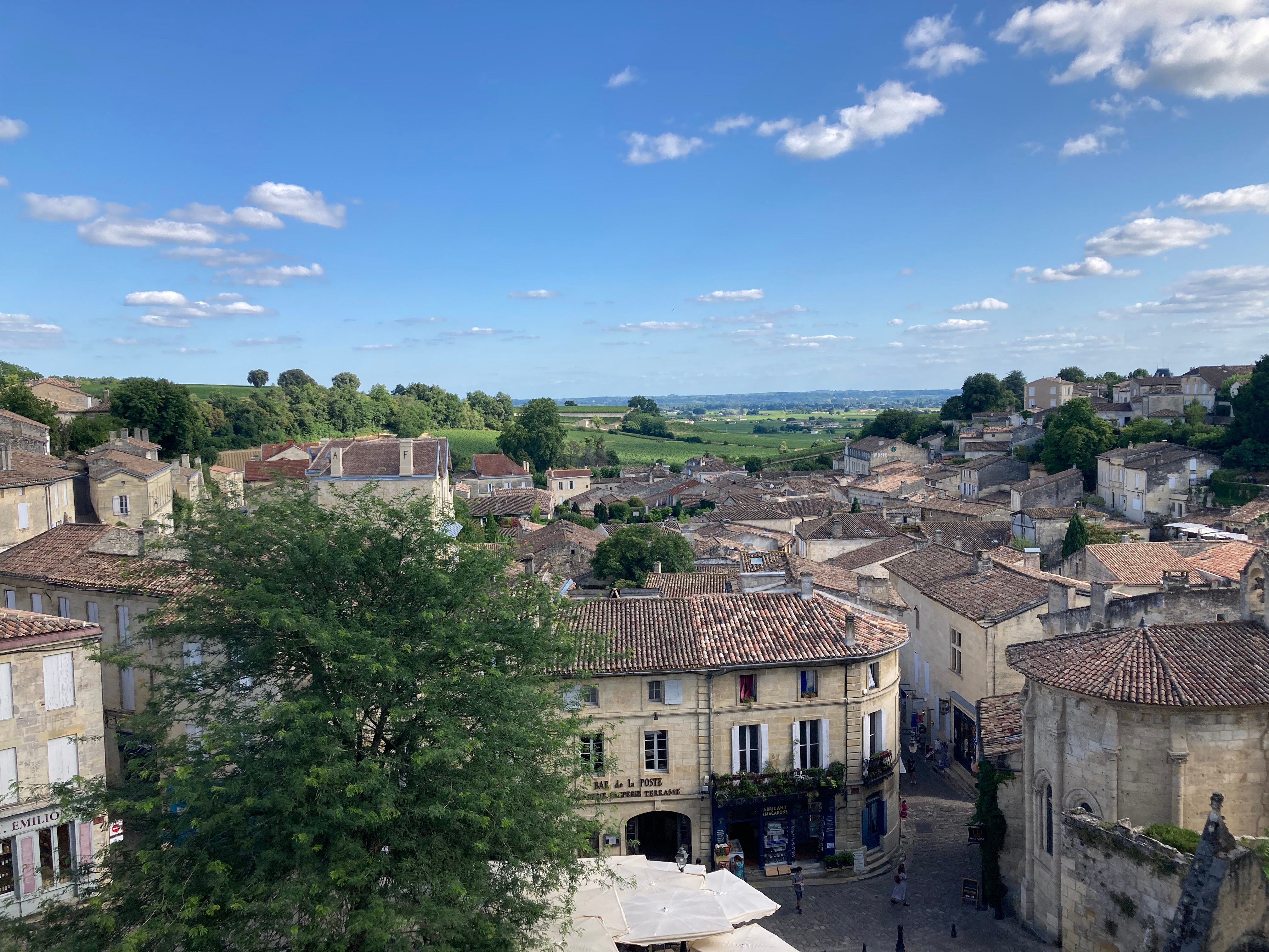 CLOS DE LA BARBANNE (Montagne) - B&B Reviews, Photos, Rate Comparison ...