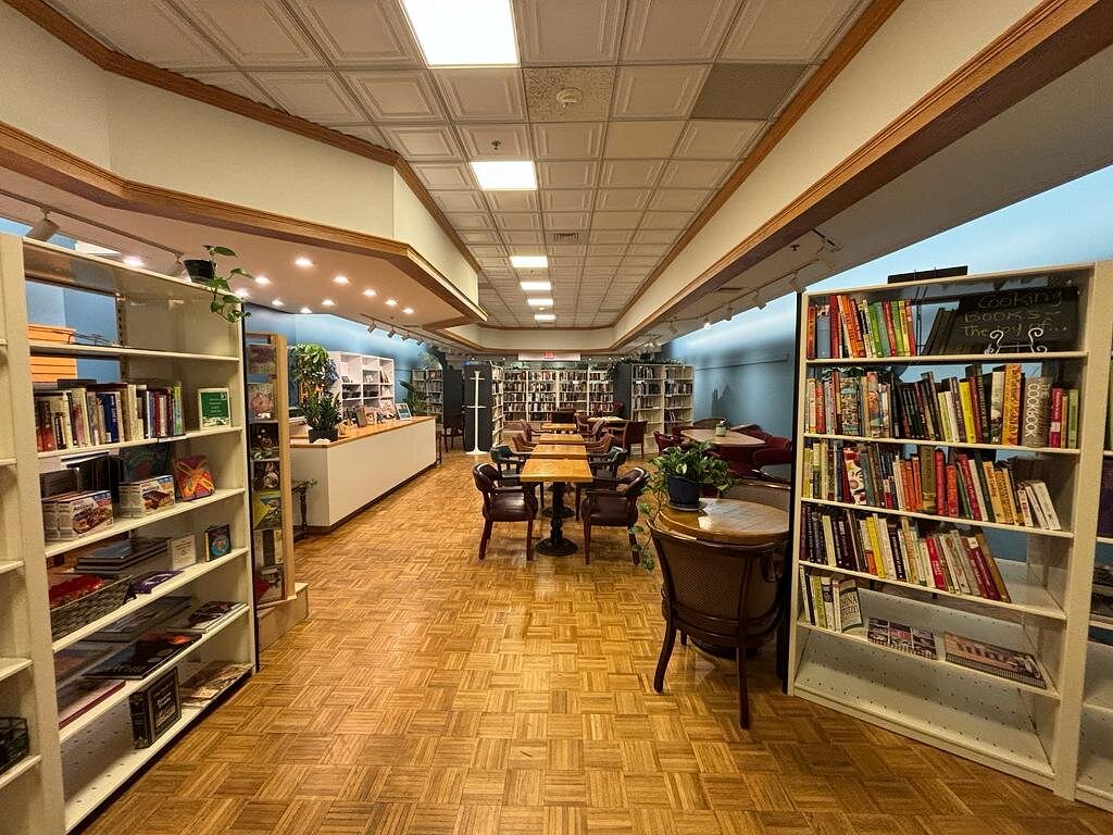 THE BROWSING ROOM BOOKSTORE & CAFÉ (2024) All You Need to Know BEFORE You  Go (with Photos)