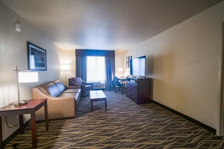 COBBLESTONE HOTEL & SUITES - CULLMAN - Updated 2024 Prices & Reviews (AL)