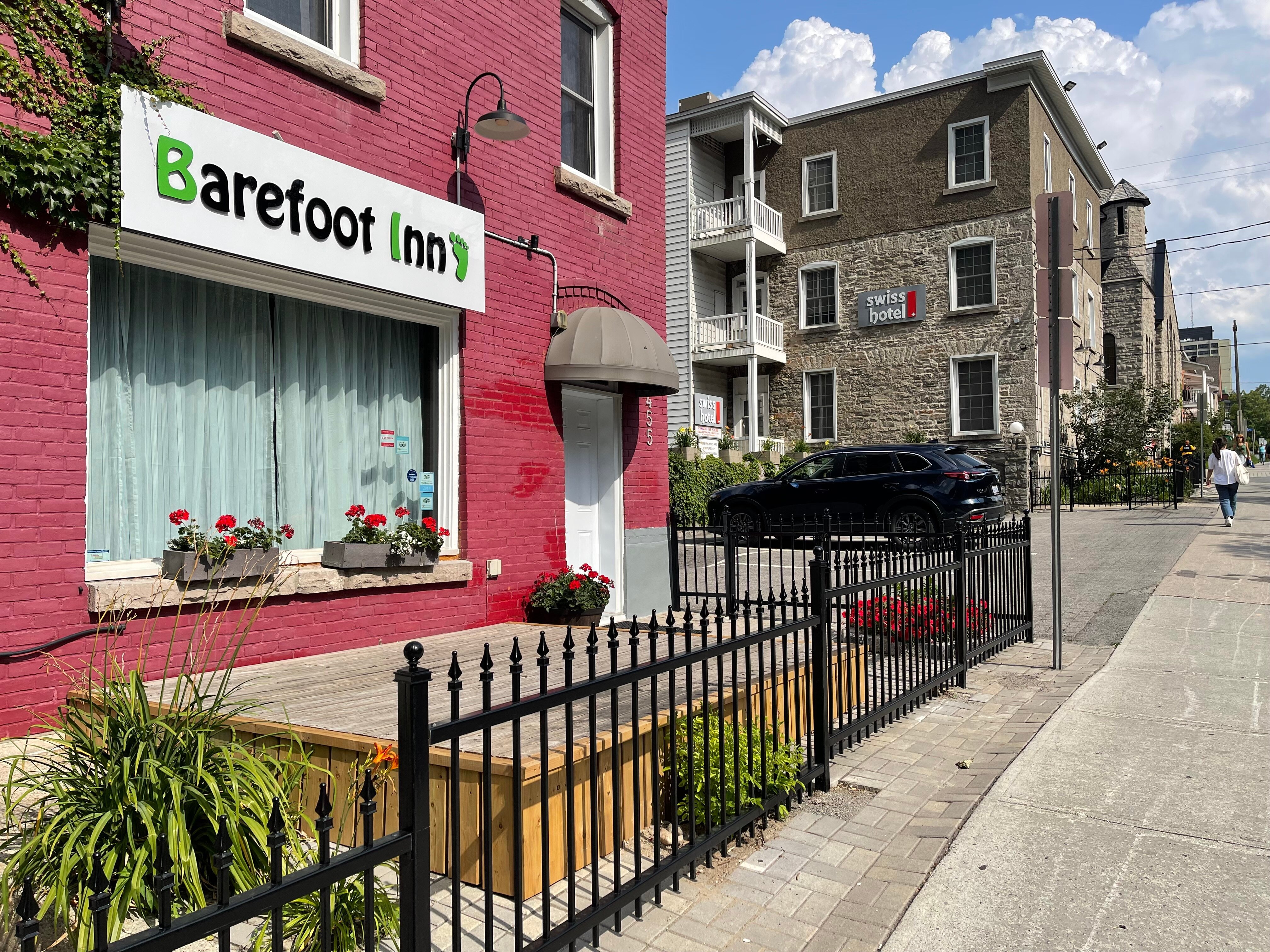 BAREFOOT INN (Ottawa, Canada): Prezzi E Recensioni (2024)