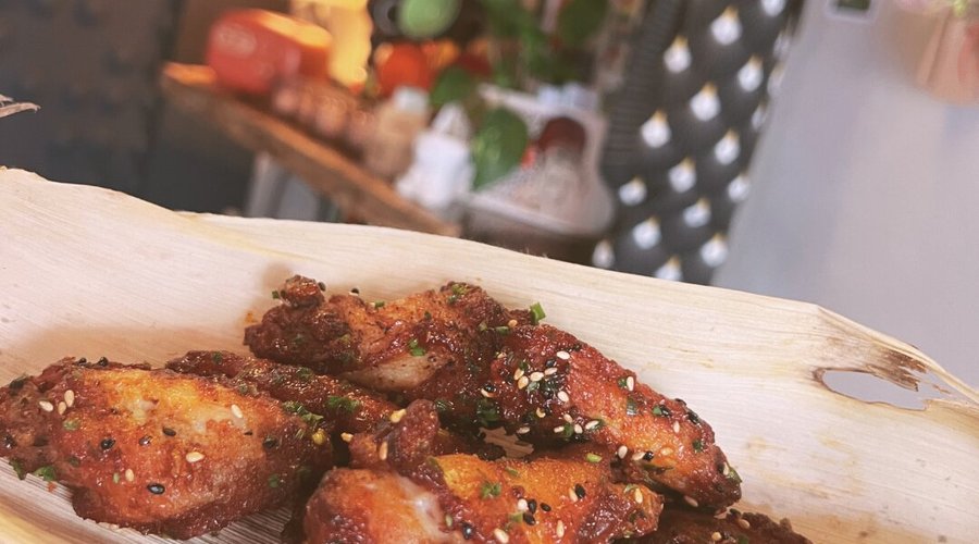 Tori no tebasake. Alitas de pollo en salsa miso-Gochujang