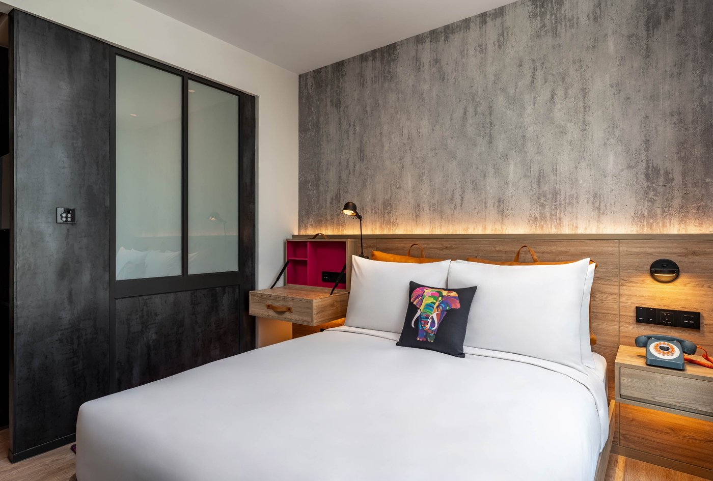 MOXY BANGKOK RATCHAPRASONG - Prices & Hotel Reviews (Thailand)