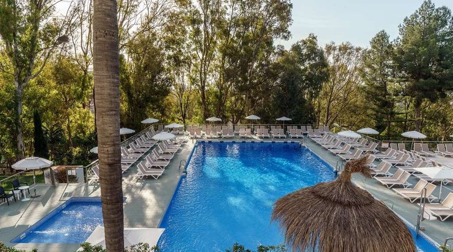 Pool - outdoor