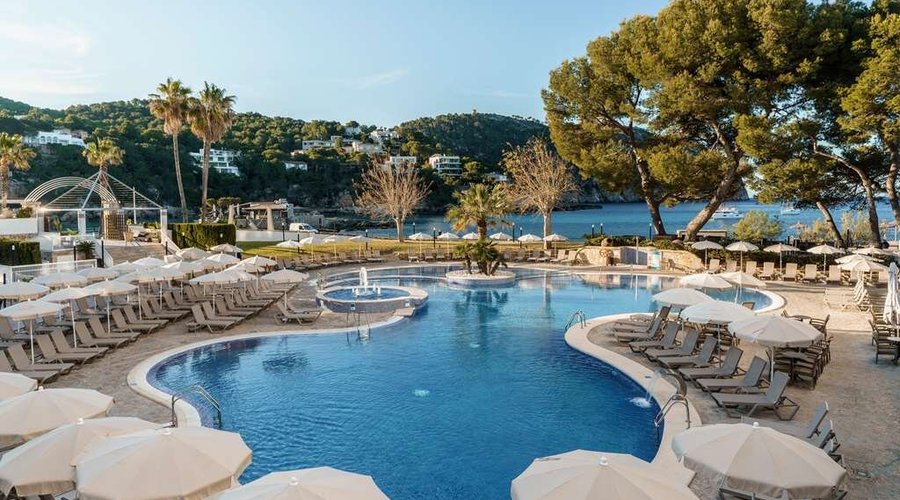 Pool - outdoor