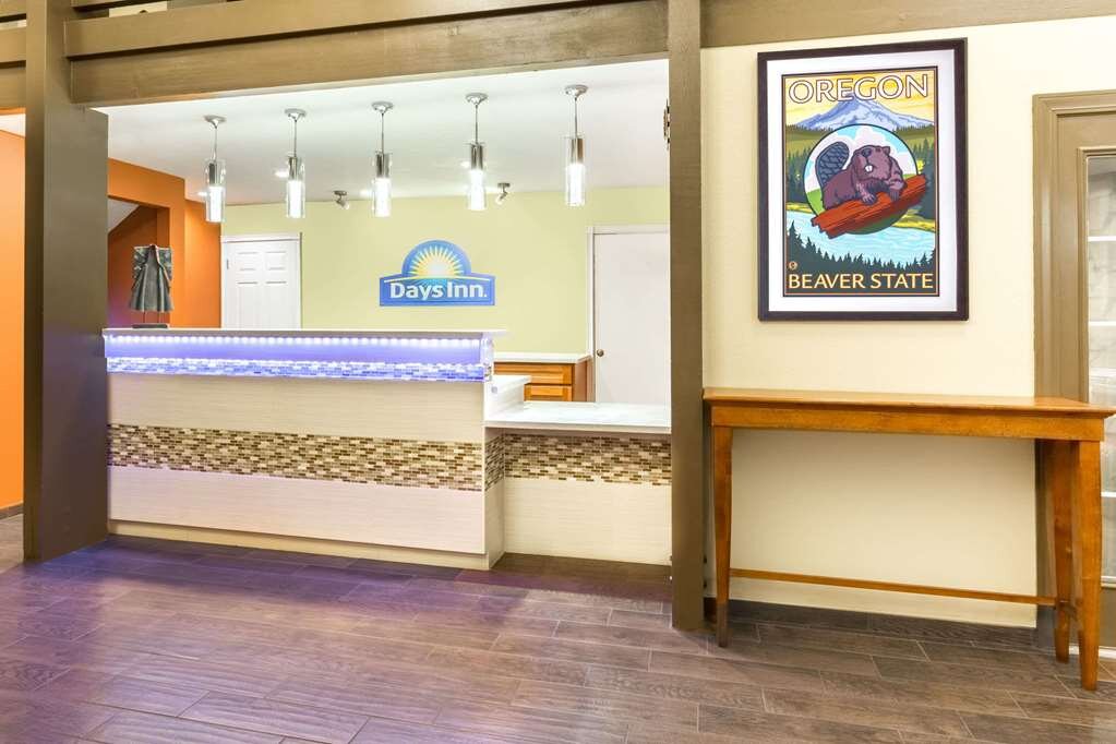 Hotel photo 56 of Days Inn Klamath Falls.