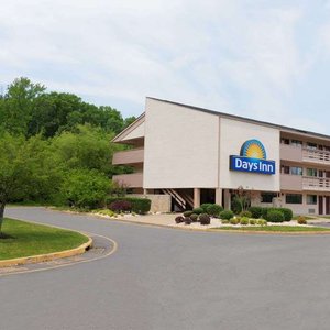 Welcome to Days Inn Monmouth