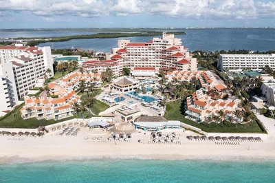 Hotel photo 26 of Wyndham Grand Cancun All Inclusive Resort & Villas.