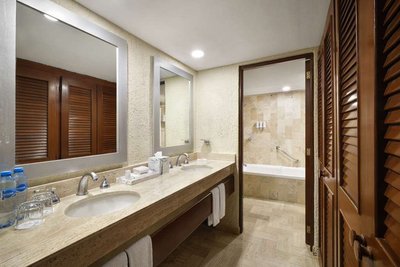 Hotel photo 16 of Wyndham Grand Cancun All Inclusive Resort & Villas.