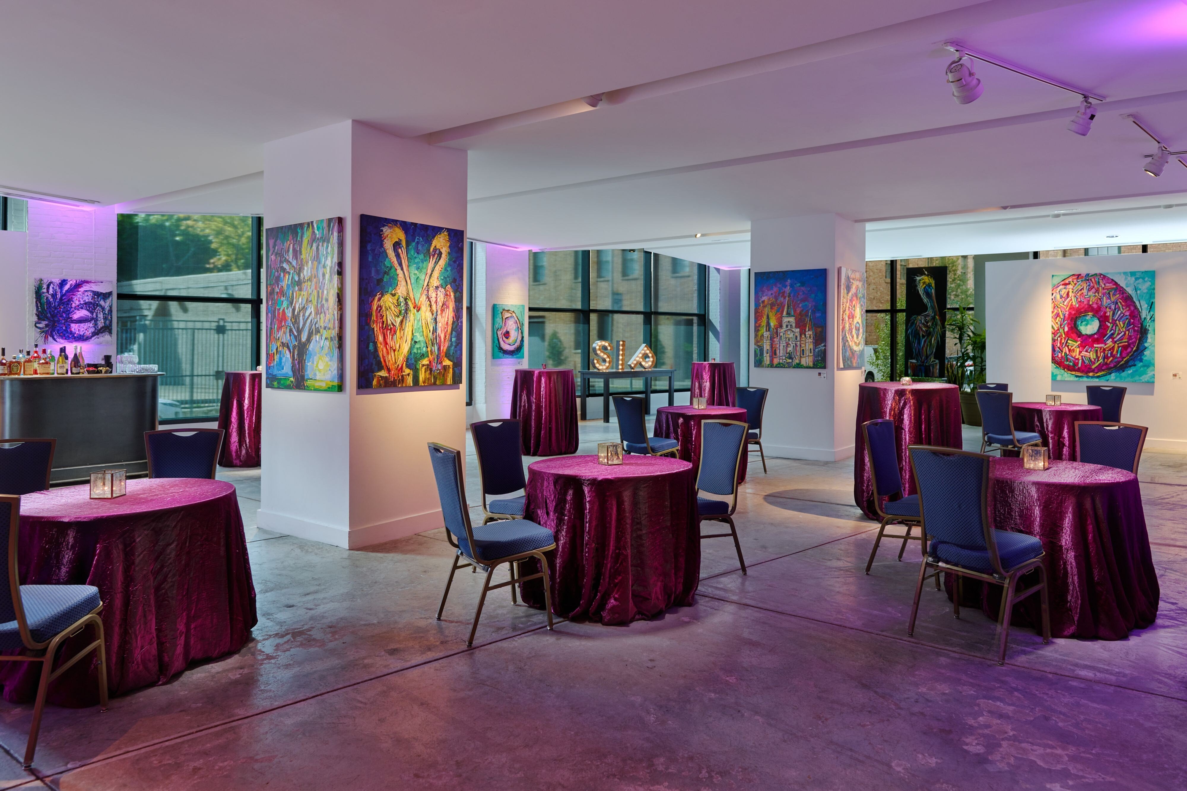 RENAISSANCE NEW ORLEANS ARTS WAREHOUSE DISTRICT HOTEL Updated 2024 LA   Art Gallery Public Event 