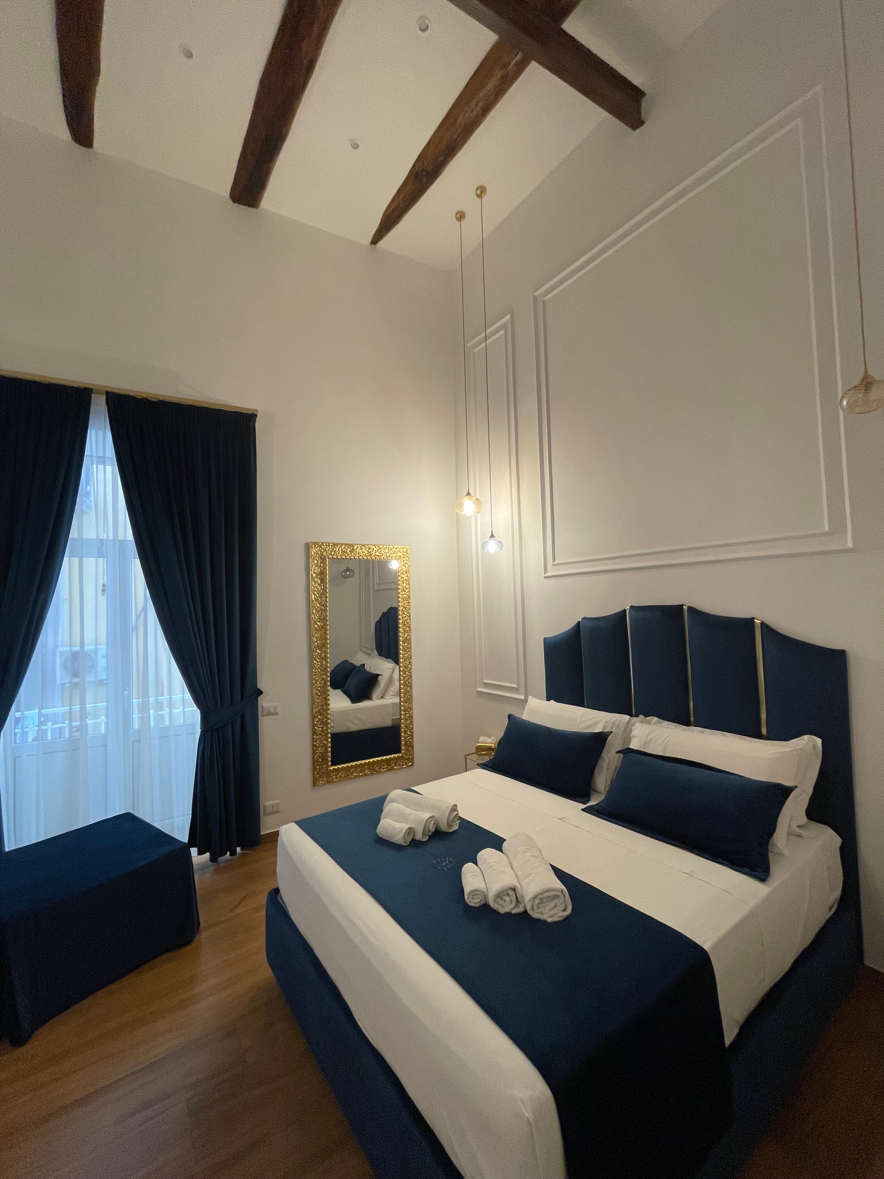 L'ANGOLO D'O CORE - Prices & B&B Reviews (Naples, Italy)