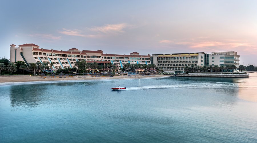 Al Raha Beach Hotel Exterior