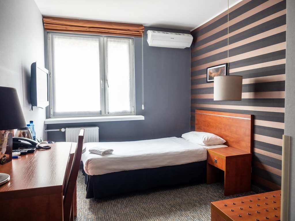 B&B HOTEL PIOTRKÓW TRYBUNALSKI $42 ($̶4̶8̶) - Prices & Reviews ...