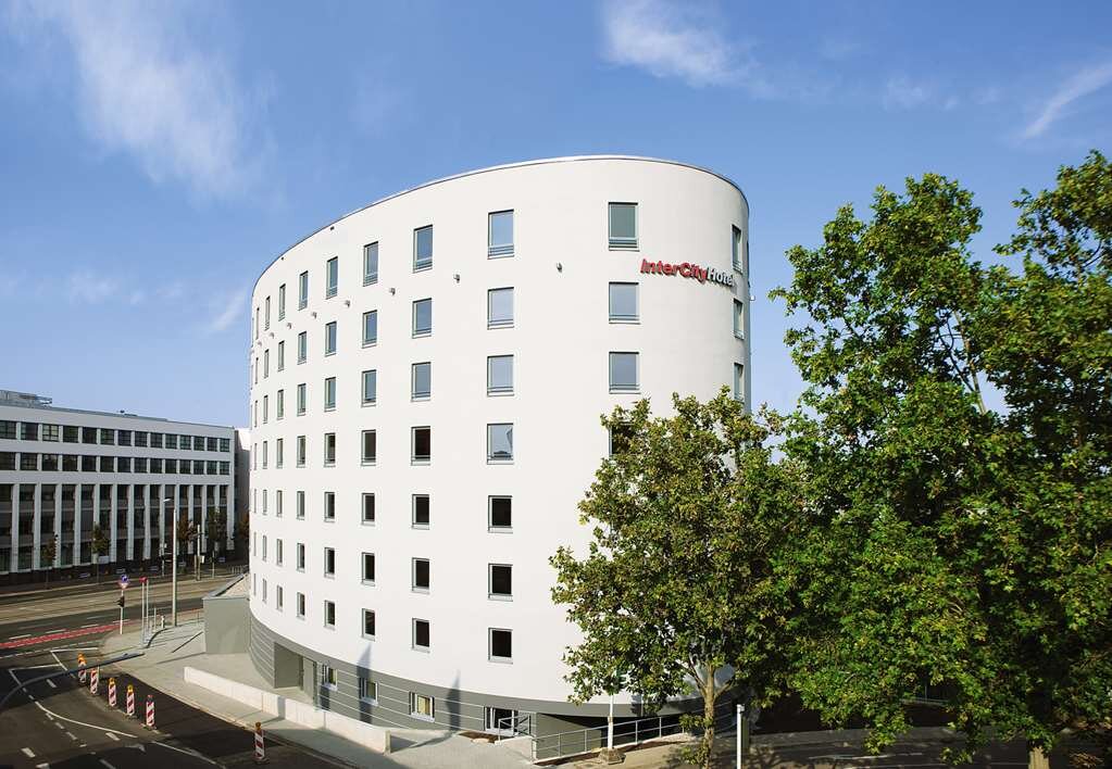 Hotel photo 1 of IntercityHotel Mainz.