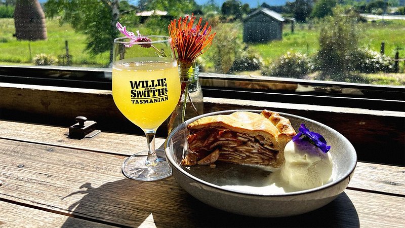 Cider and apple pie at Willie Smith’s Apple Shed, Huon Valley, Tasmania