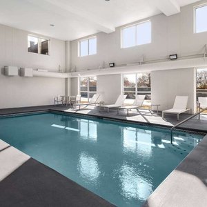 Pool - indoor