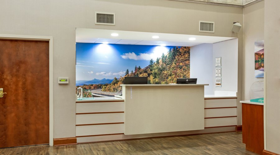 Lobby Front Desk