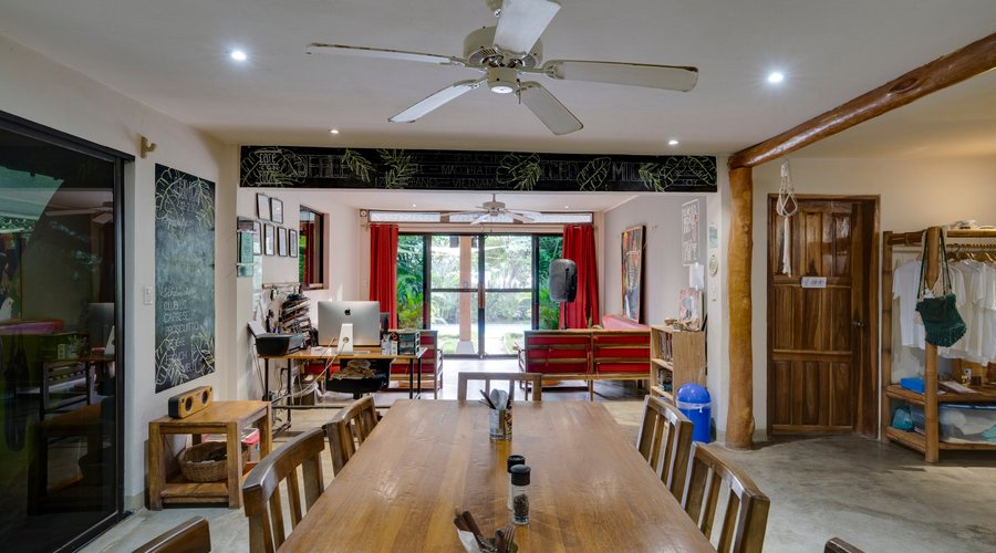Dining area, chilling and desk