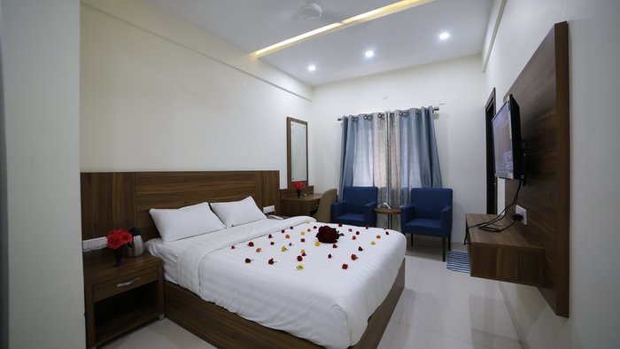 TEJASWI HOTEL (Nandyal) - Specialty Hotel Reviews, Photos, Rate ...