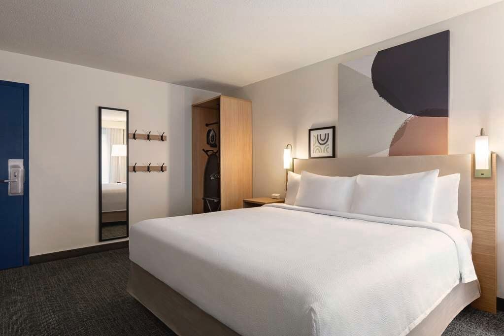 Spark By Hilton Mystic Groton Rooms: Pictures & Reviews - Tripadvisor